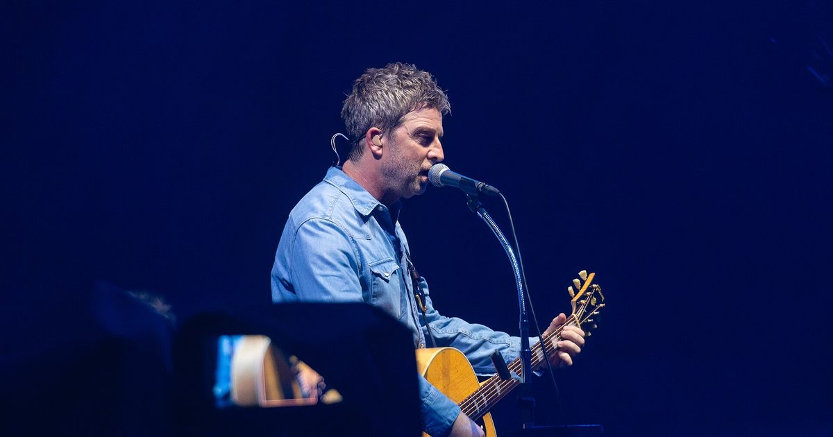 Morning Glory at 30: Deluxe Edition Adds Five Unplugged Mixes – Oasis Live '27 Tour News Coverage