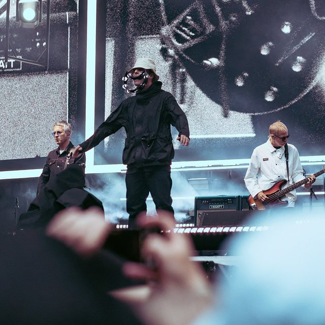 Oasis Announce Stadium Tour With Knebworth Homecoming