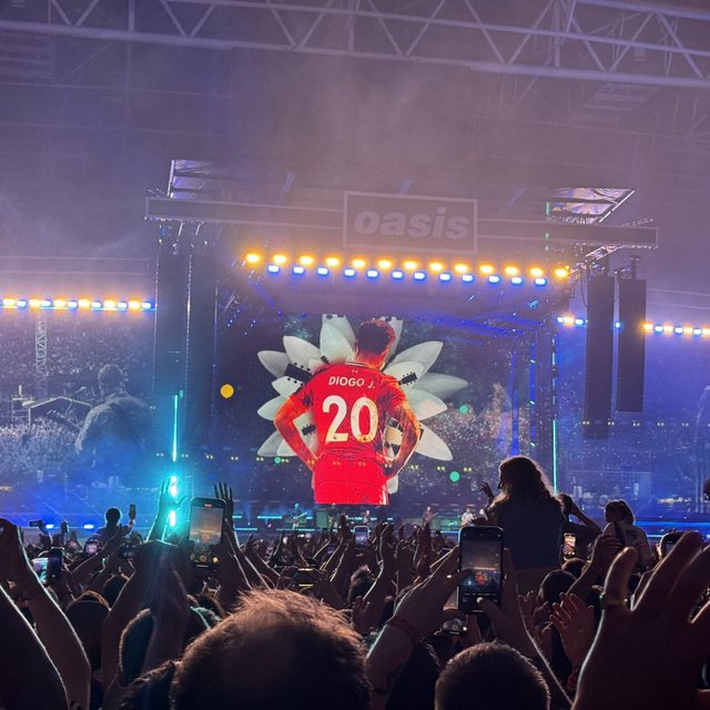 That's All Folks: Oasis Sell Out All 42 Shows